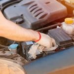 Panduan Lengkap Cara Membersihkan Terminal Aki Dari Kerak Putih Agar Performa Kendaraan Optimal