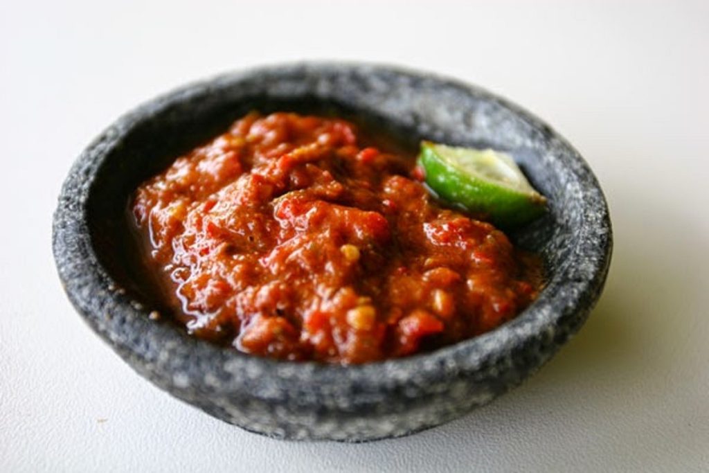 Resep Sambal Terasi Mentah Yang Pedas Segar Menggugah Selera Dengan Sensasi Nampol
